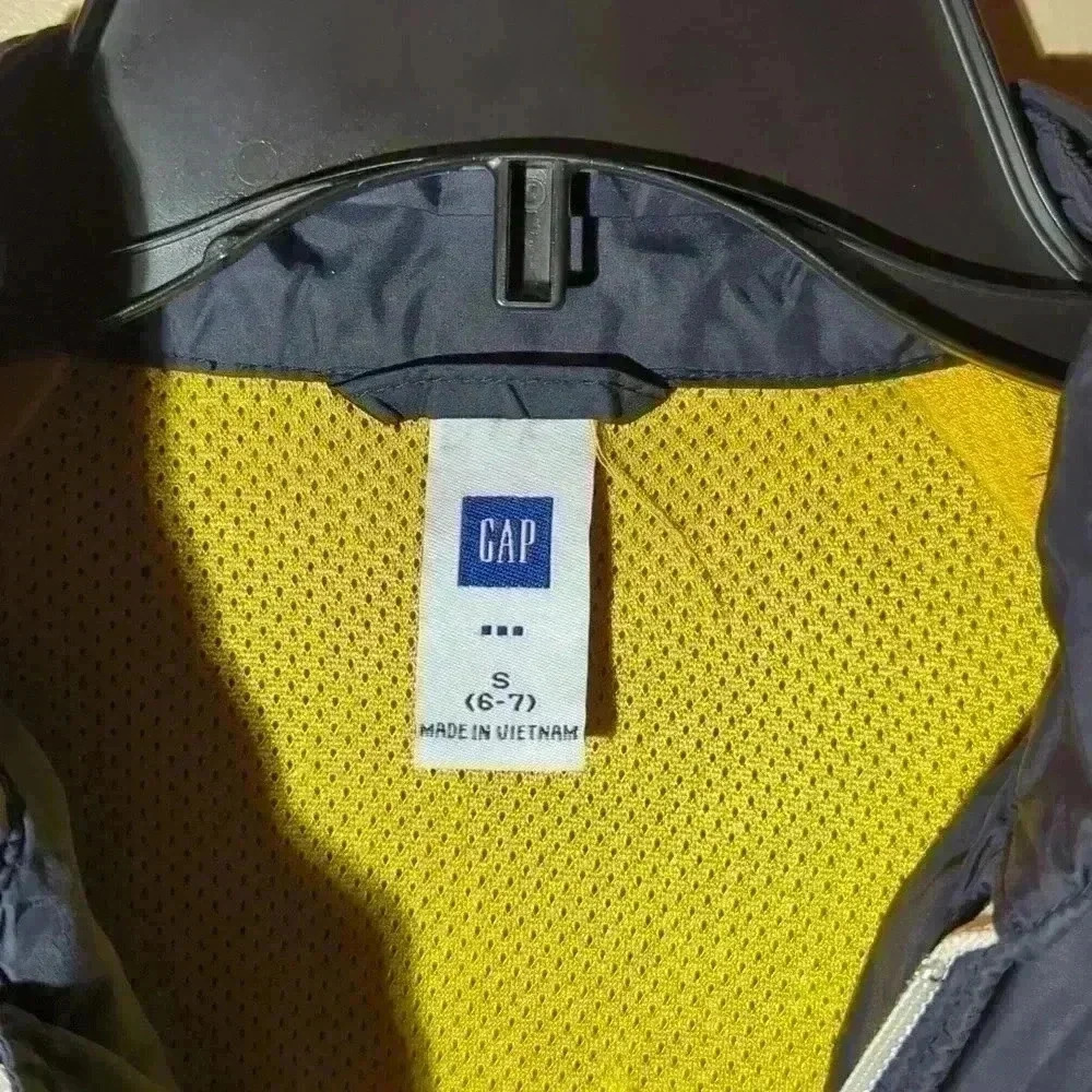 Gap wind breaker, small, blue and yellow - Picture 3 of 5